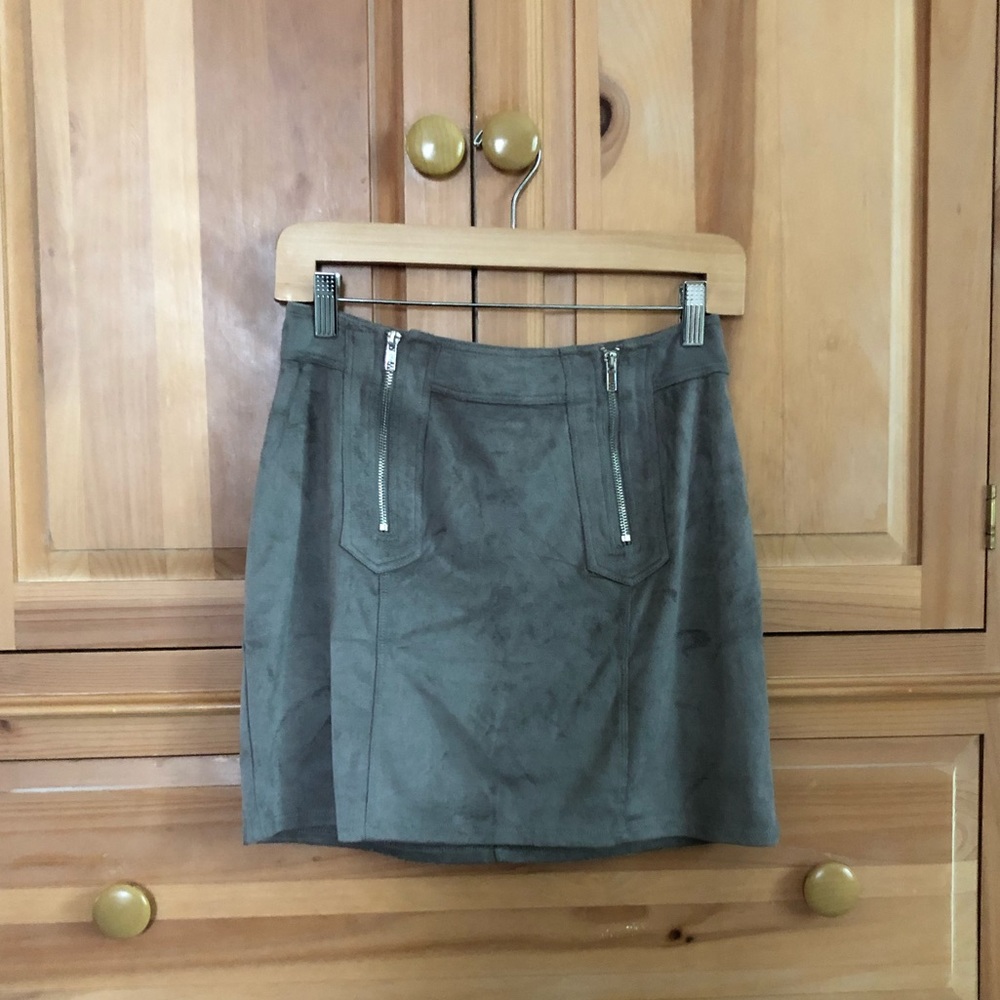 Kendall and Kylie PacSun Skirt